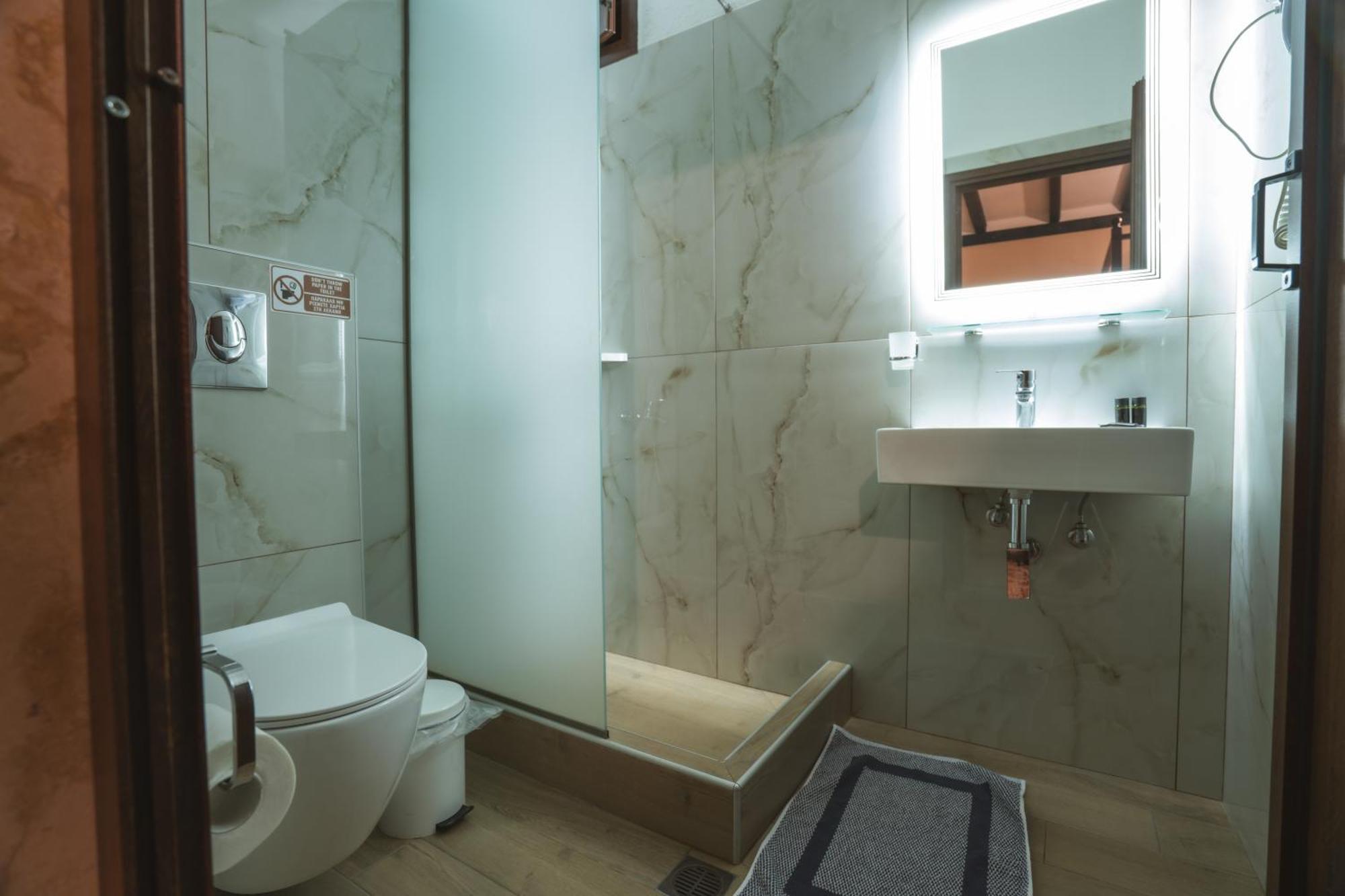 Kallinikos Guesthouse Káto Loutrákion Kültér fotó